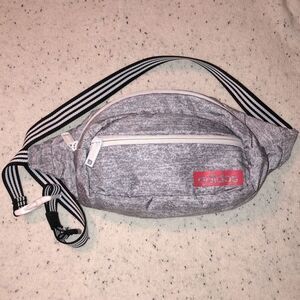Adidas Gray White Heather Belt Fanny Pack Bag Three Stripes Black White Belt